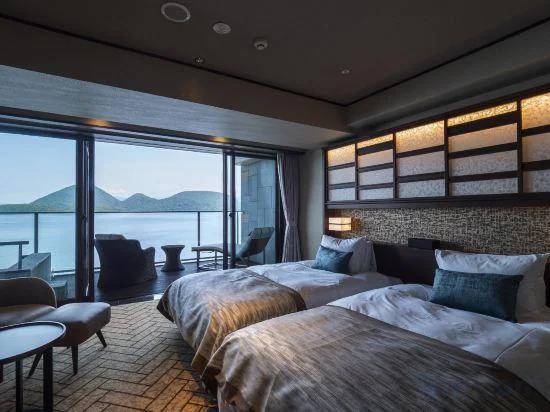 더 레이크 스위트 코노스미카