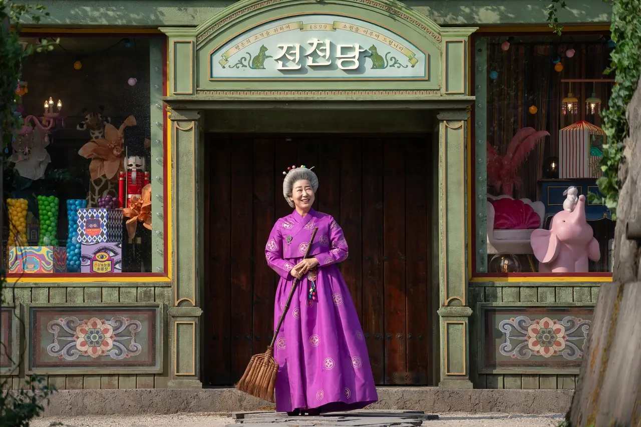 이상한 과자 가게 전천당 라미란 영화 예고편 줄거리 개봉일 원작 드라마