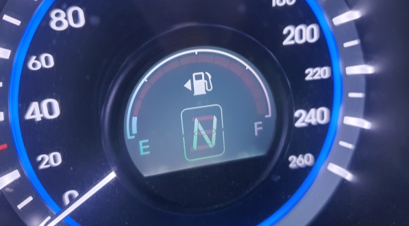 불빛이-들어오는-계기판