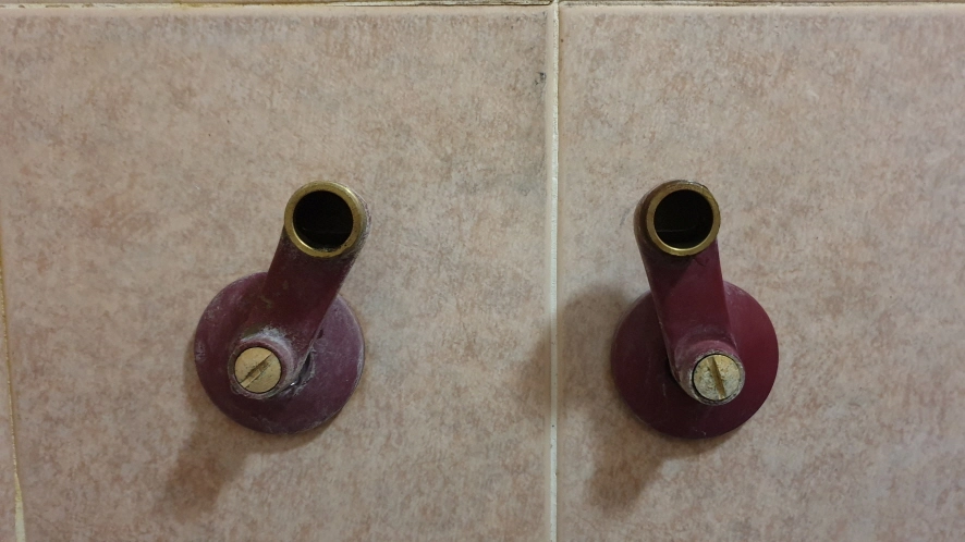 샤워기 수전 벽면 배관