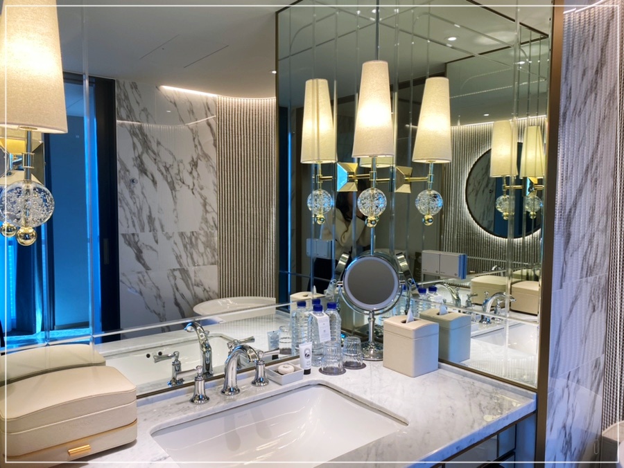 호캉스-소피텔앰배서더-수영장-9