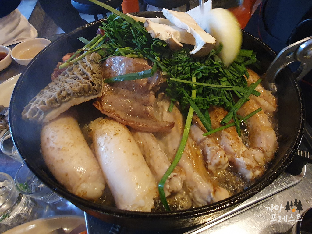 신촌황소곱창 모듬