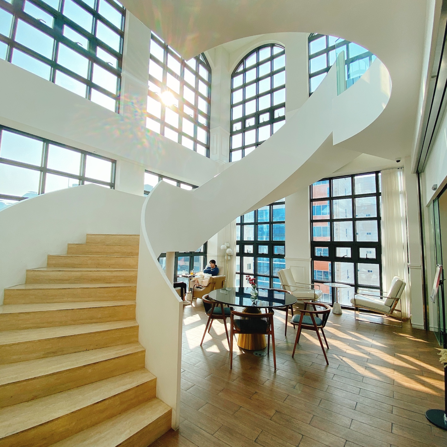 부산 서면역 부산시민공원 스페이스앤무드 카페