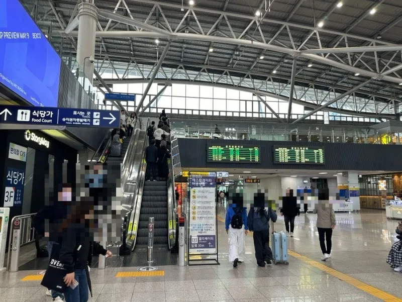 부산역 식당 추천 새벽집 국밥국수집 솔직 리뷰 넓은 매장 한식 밑반찬_6