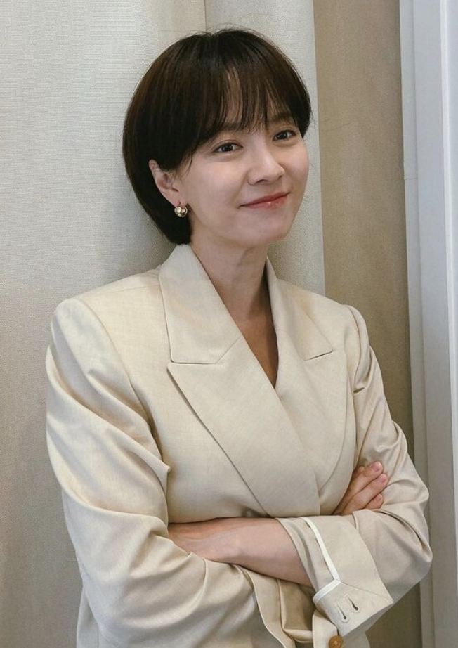 송지효 나이 프로필 배우 활동과 최근 근황