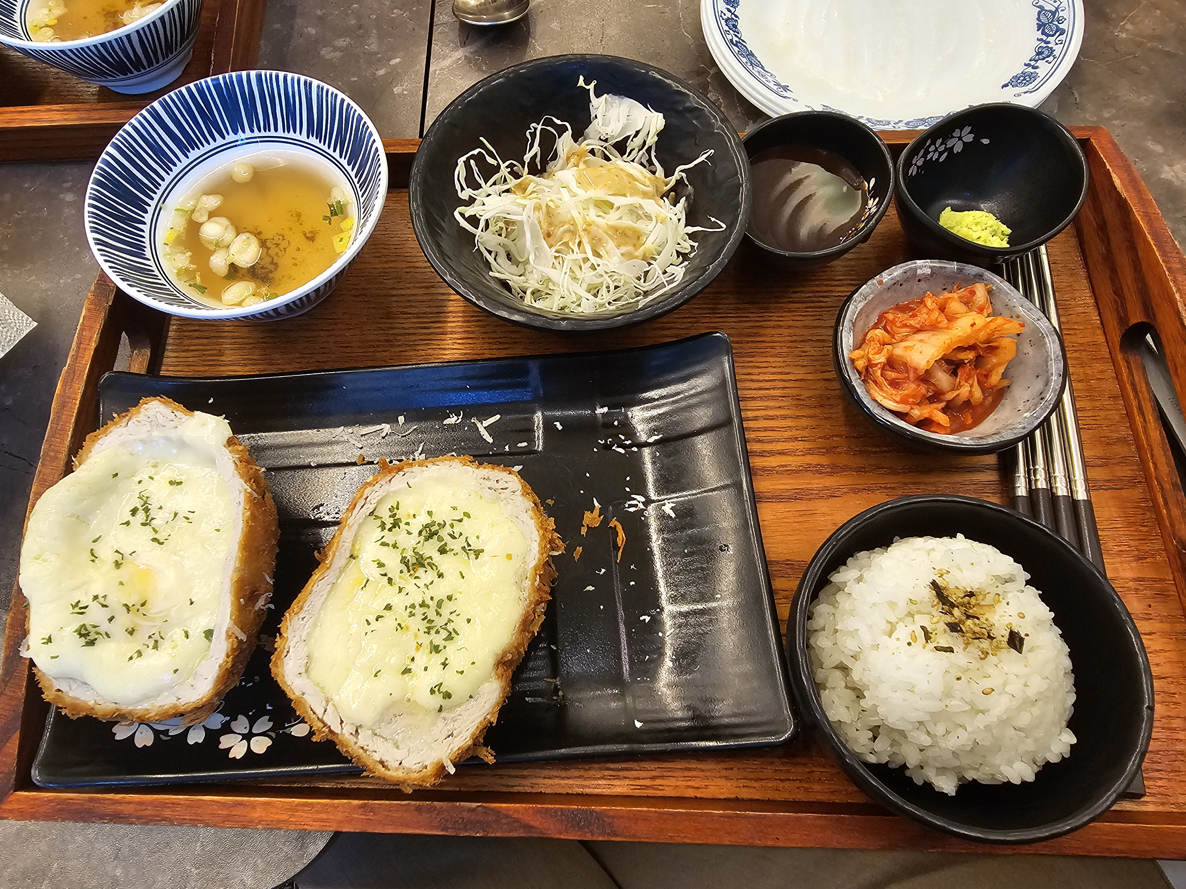 인천_서구_가정동_돈범_치즈돈카츠