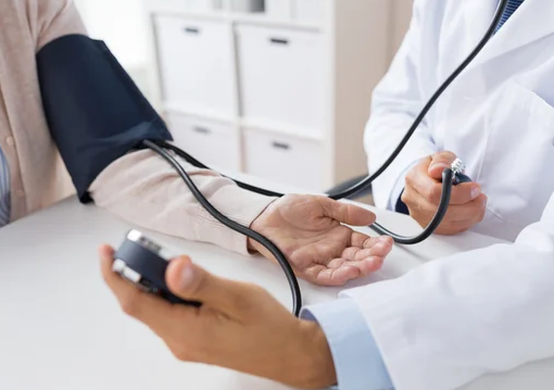 고혈압 혈압관리 자연치료 생활습관개선 혈압낮추기 저염식 대시식단 건강관리 체중감량 운동효과