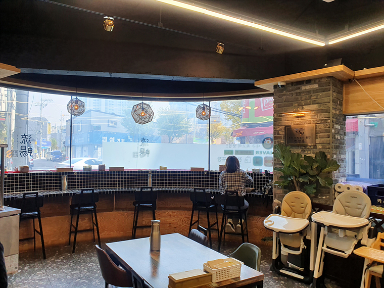 유창반점-실내