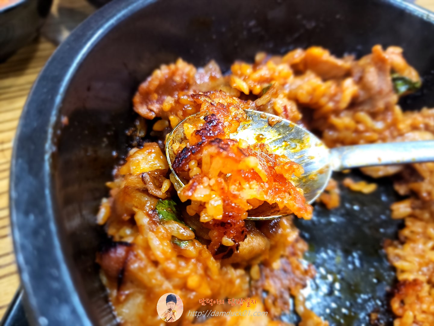 매운치즈삼겹살덮밥