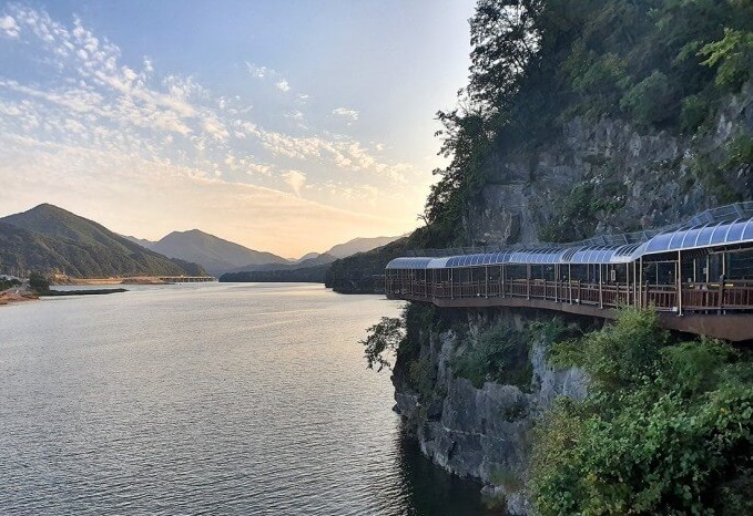 단양여행단양강잔도길사진