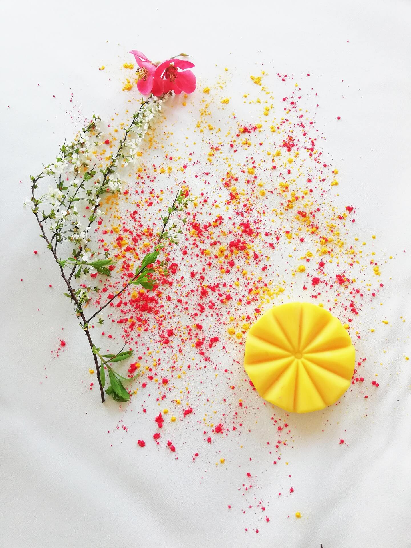 전통 흰색 안료