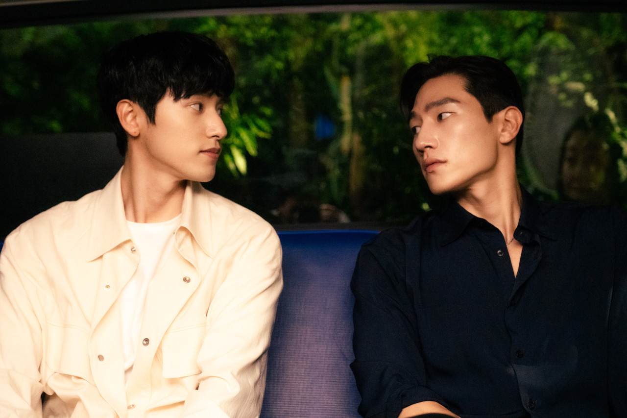 영화 대도시의 사랑법 넷플릭스 ott 손익분기점 출연진 줄거리 결말 평점 후기