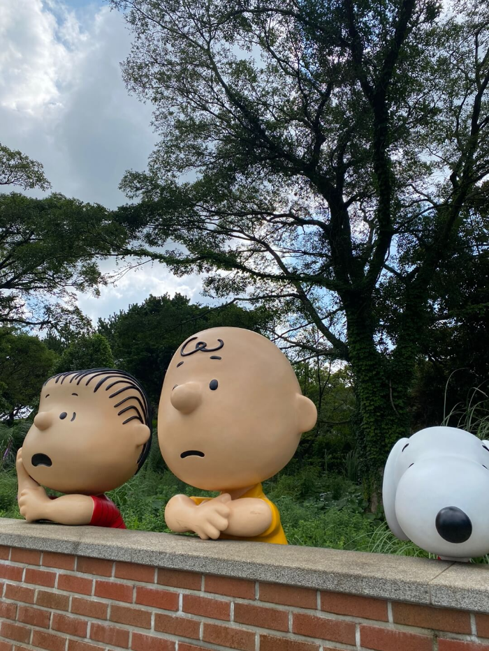 스누피가든-실외사진-담벼락