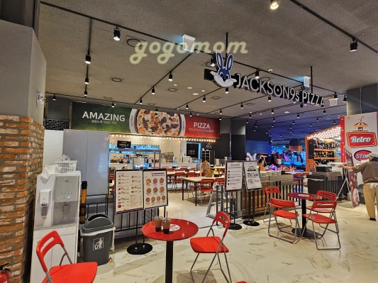 잭슨나인스 식당