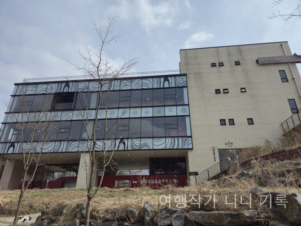 마장호수 출렁다리 식당