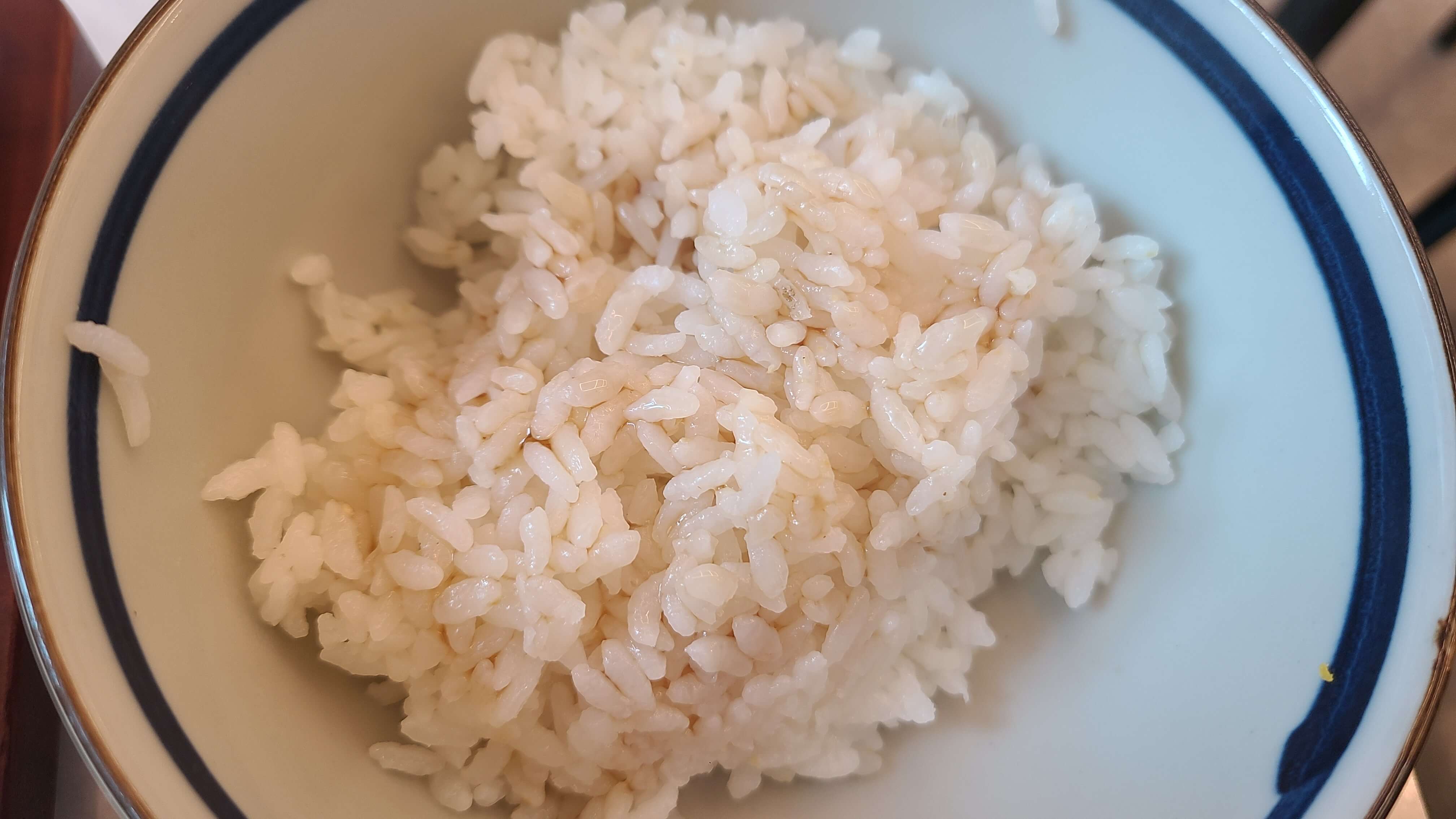 핵밥-리필된-밥