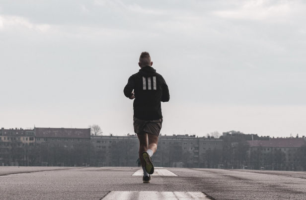 100세 시대, 한국 경제의 새로운 엔진: 시니어의 일자리와 건강한 삶