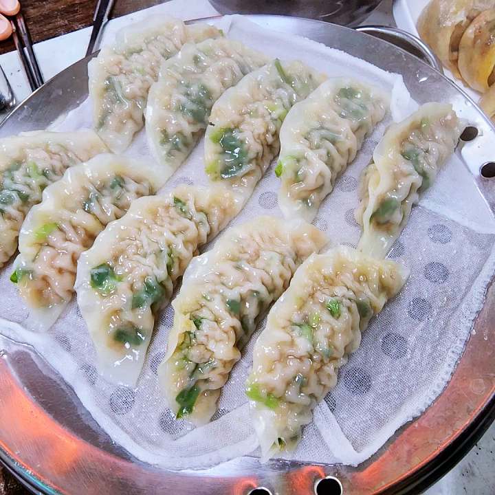 회기 식당 손만두 42년 내공 만두 장인의 속이 꽉 찬 인생 인생극장 마이웨이 맛집 추천