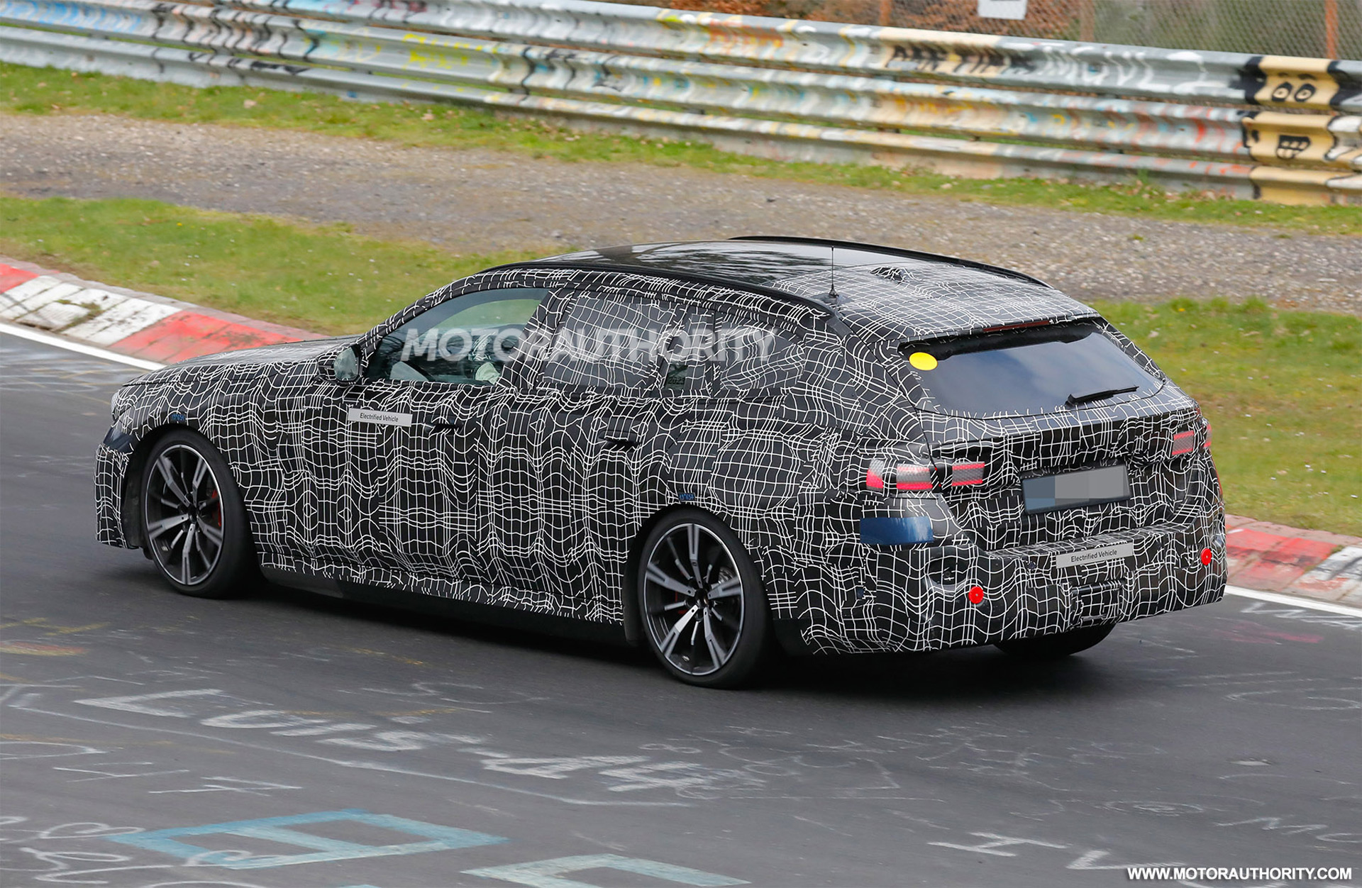 BMW 전기 왜건 'i5 투어링'