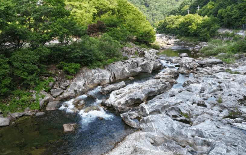 항아리바위계곡