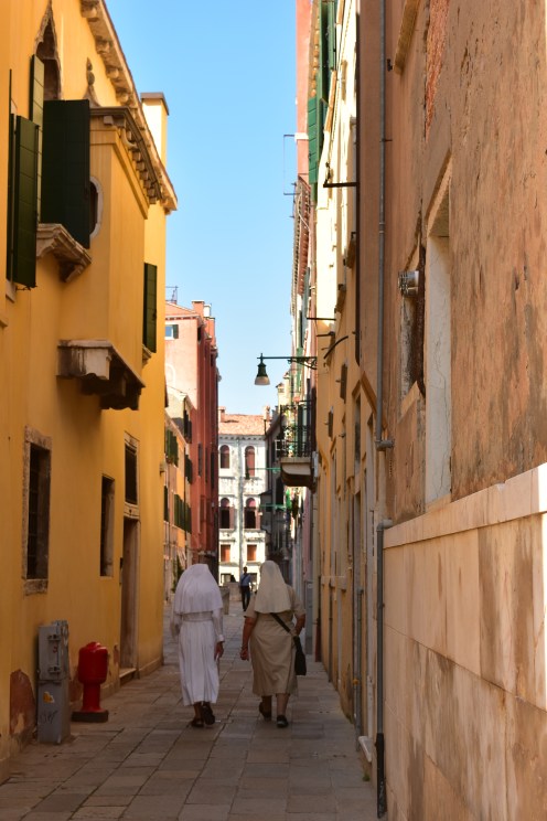 베니스에 사랑에 빠지게 만든 8가지