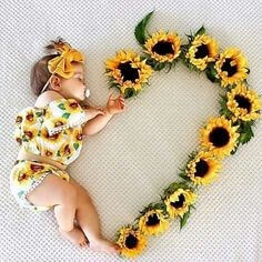 하트-모양을-하고-자고있는-아기