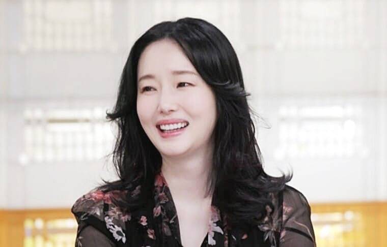 가수-겸-배우-이정현