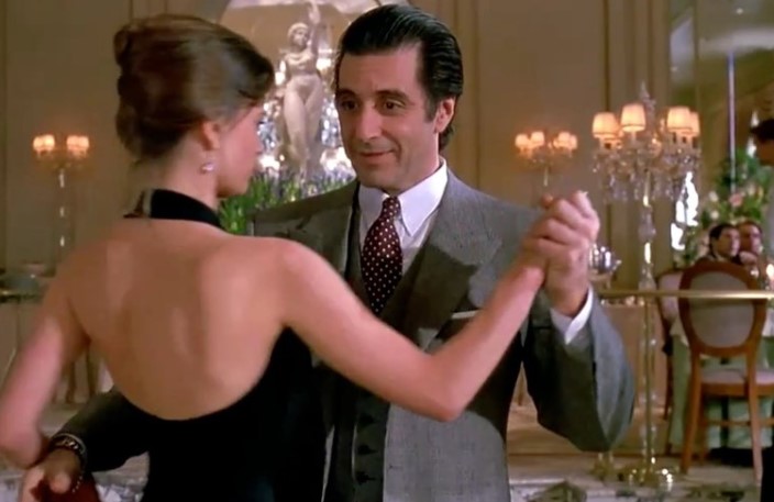마틴 브레스트 감독의 여인의 향기(Scent of a Woman, 1992) 속 탱고 시퀀스. 알 파치노(Al Pacino)에게 생애 첫 아카데미 남우주연상을 안겨준 작품.