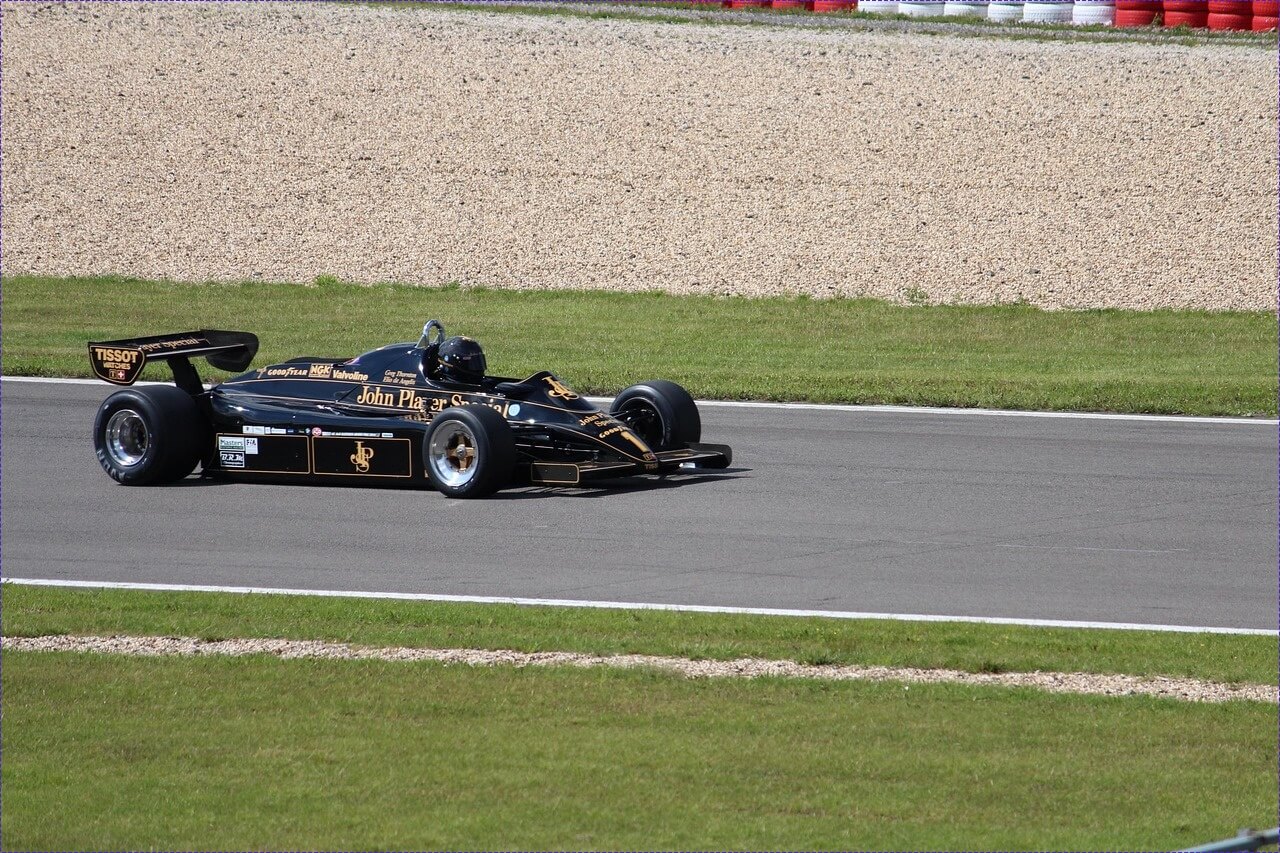 지프 그랜드 체로키 l