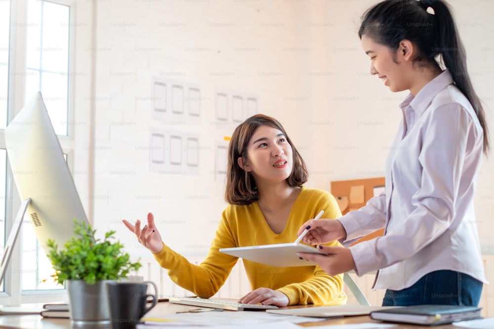 새로운 관점과 경험 관련 이미지