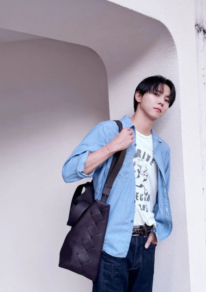 주우재 가방, 주우재 토트백, 주우재 보테가베네타, 보테가베네타 라지 디아고, 보테가 남자 가방, 남자 명품 가방 추천, 남자 가죽 토트백, 조용한 럭셔리, quiet luxury, 인트레치아토 토트백, 보테가 신상 가방, 주우재 착장 가방, 데일리 가방 추천, 출근룩 가방, 여행용 토트백, 주우재 패션, 남자 꾸안꾸룩, 남친룩