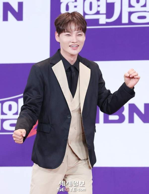 박서진 나이 프로필 고향 학력 성형 병역 가족사 근황 총정리 (2026년 최신판)