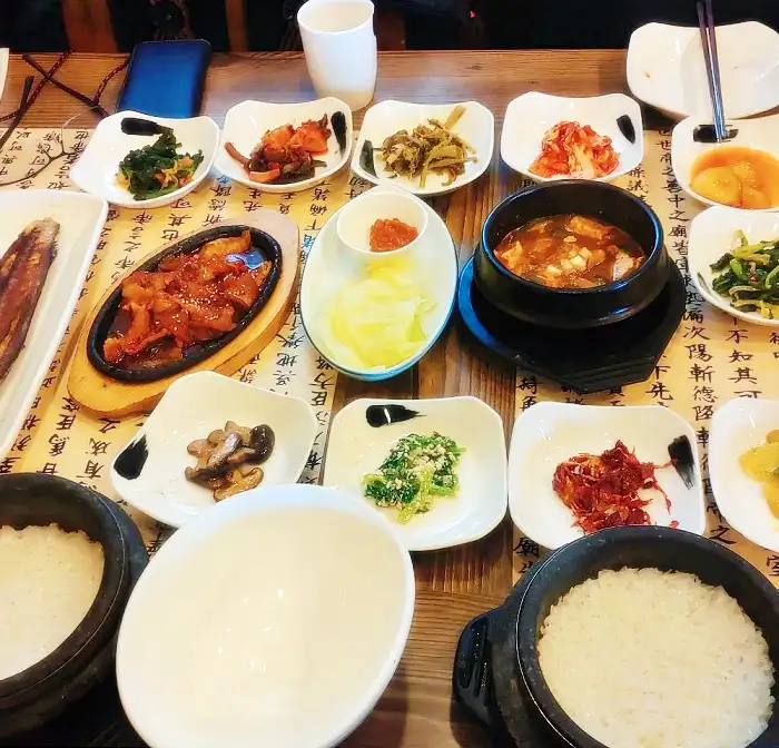 동네 한바퀴 여주 여주아울렛 한상 가득 쌀밥집 쌀밥 맛집