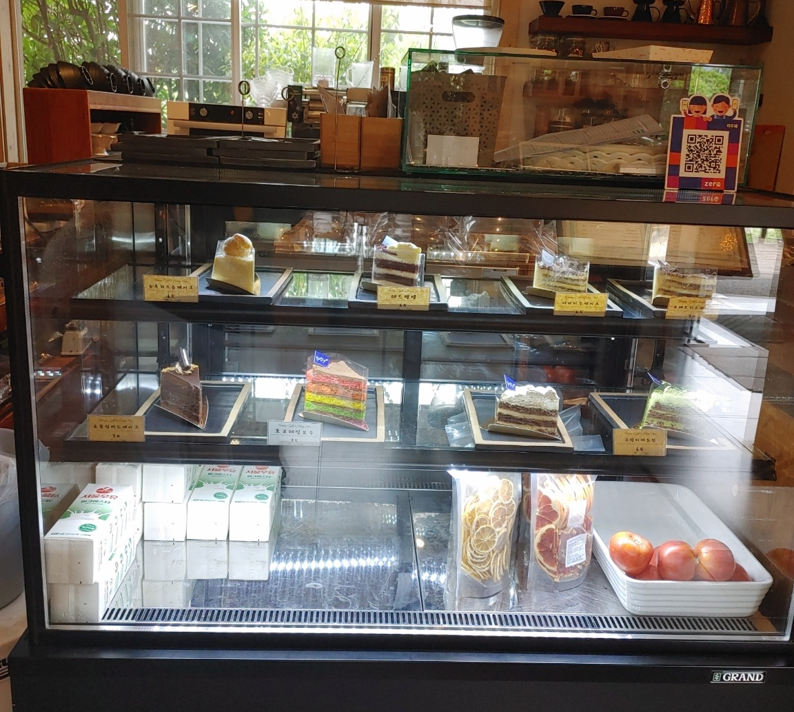 파우제앤숨 카페 케이크