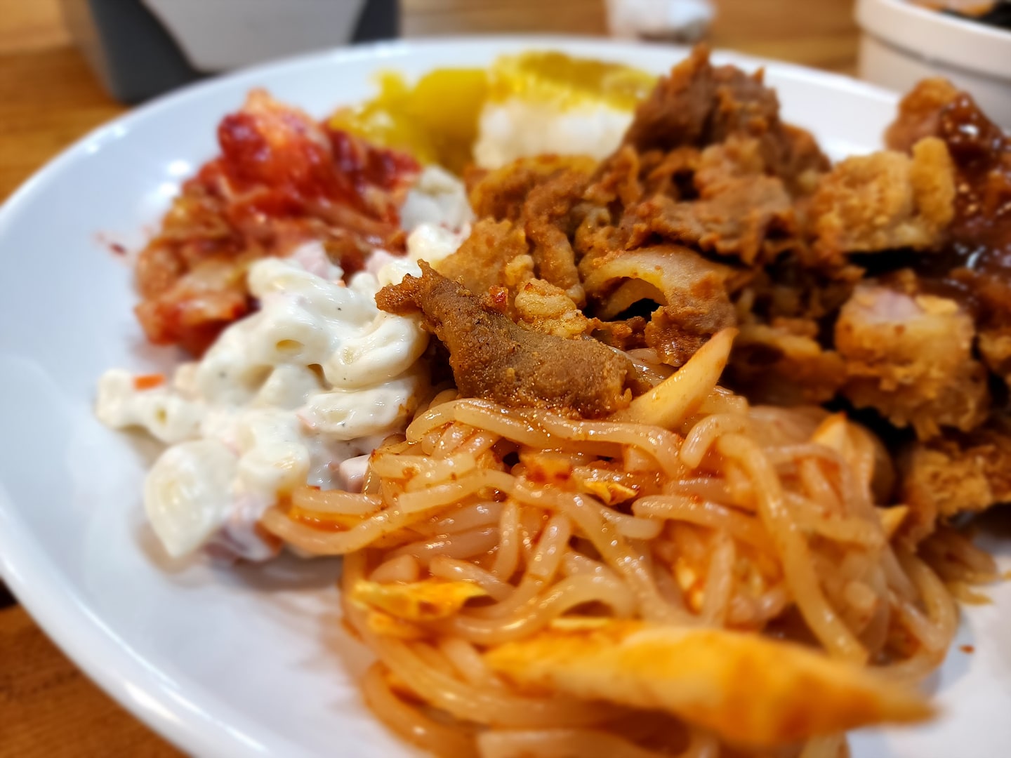 제육볶음과 쫄면