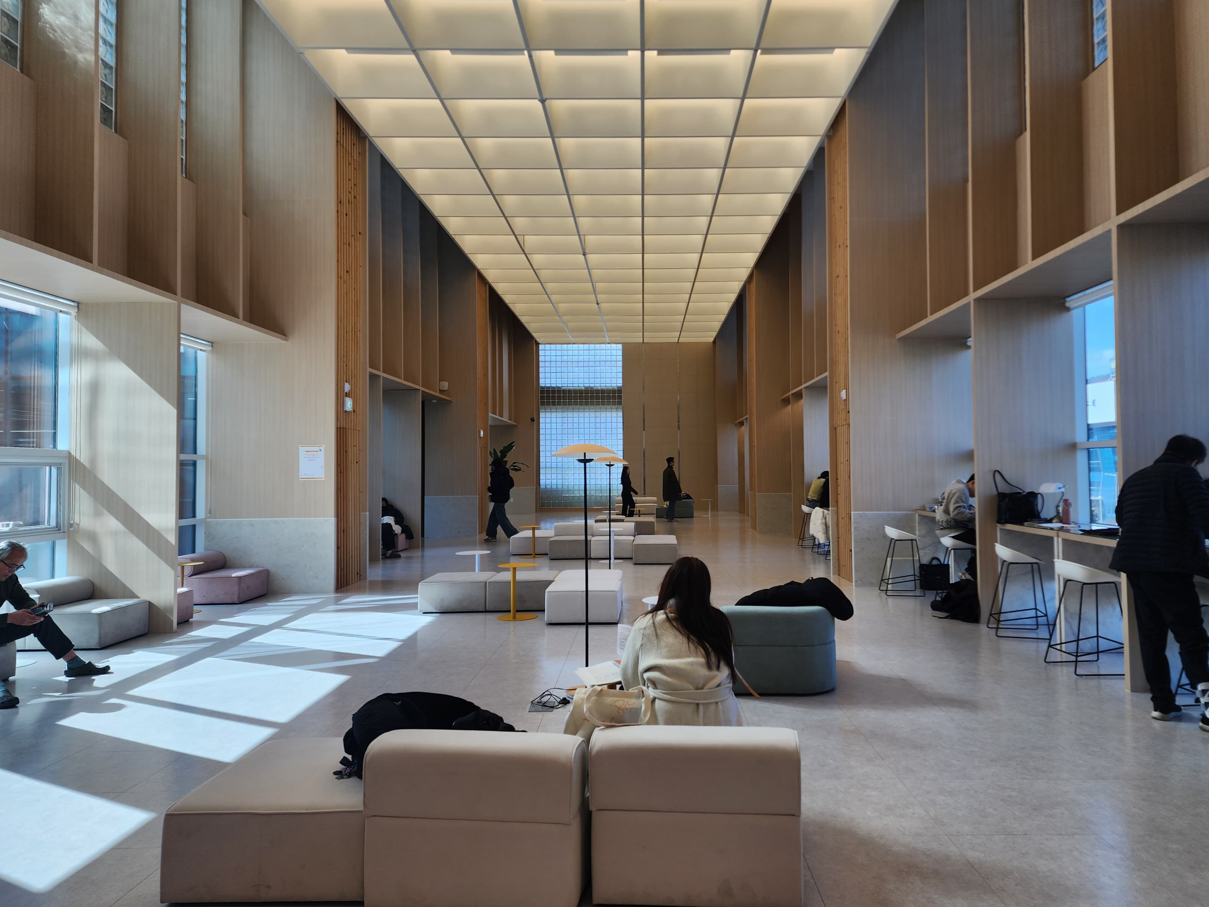 순천 여행 _ 순천어울림도서관 : 복합 문화 공간