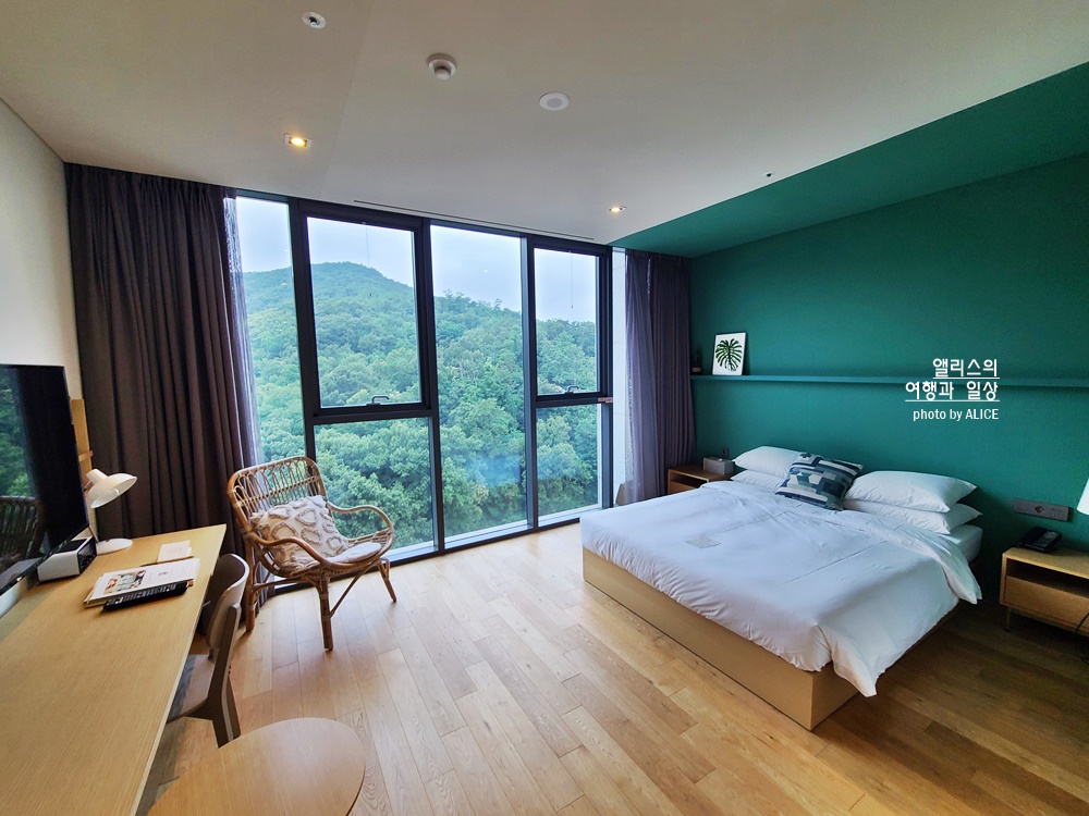 라까사호텔 광명 슈페리어 더불룸 그린 마운틴뷰, 힐링 호캉스 경기도 호텔