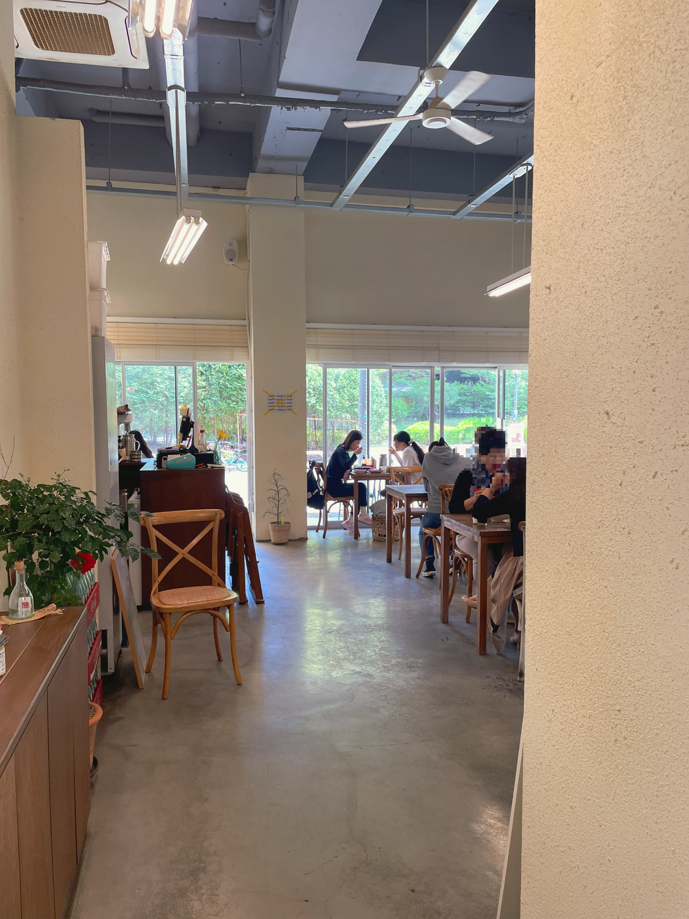 포레디 매장 내부