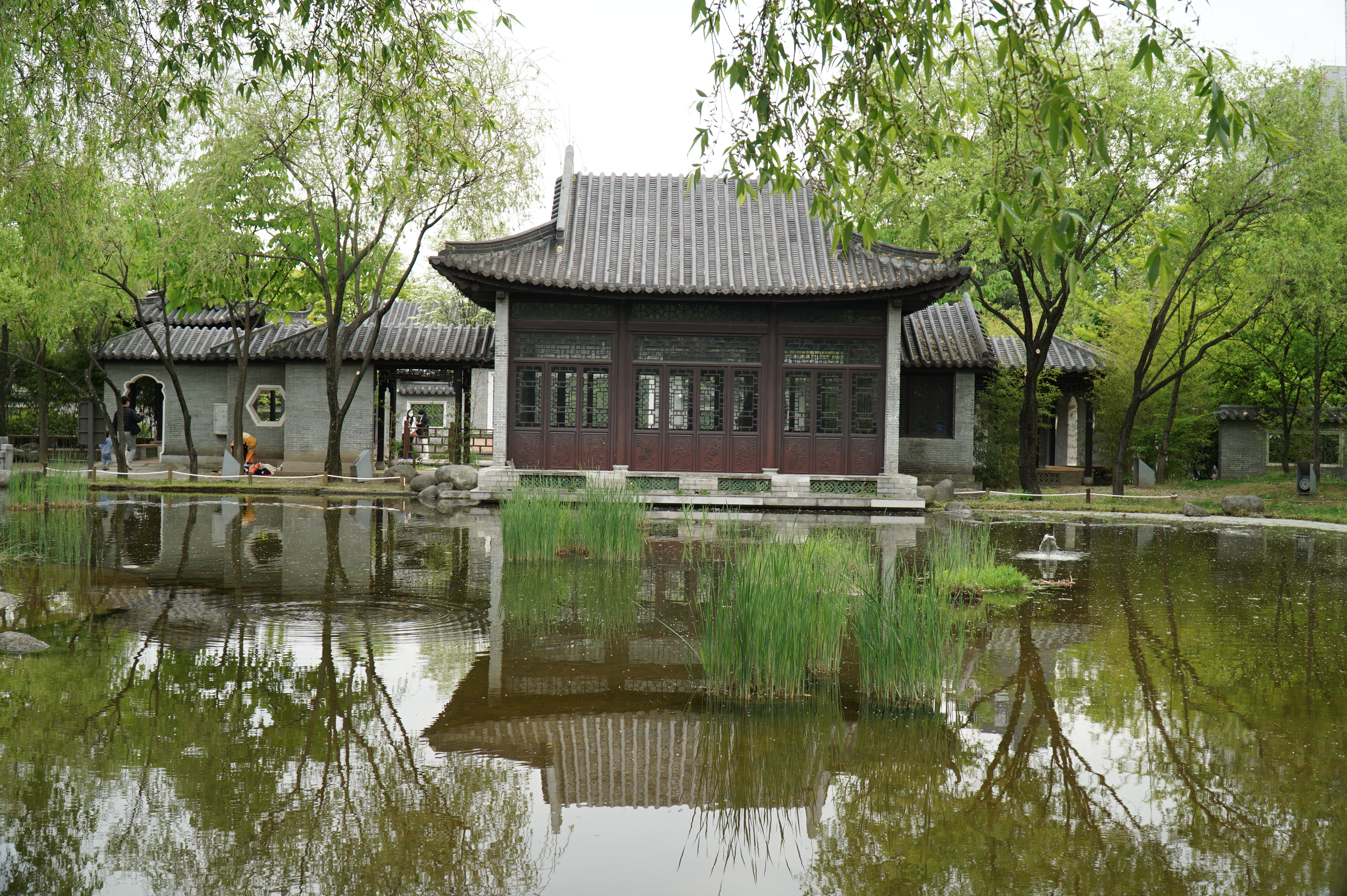 수원 효원공원 산책 명소 풍경