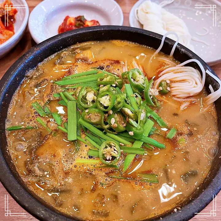 이만기 동네한바퀴 추어탕 정동극장 옆 3대 모녀 50년 노포 보양식 서울 시청 정동 맛집 소개