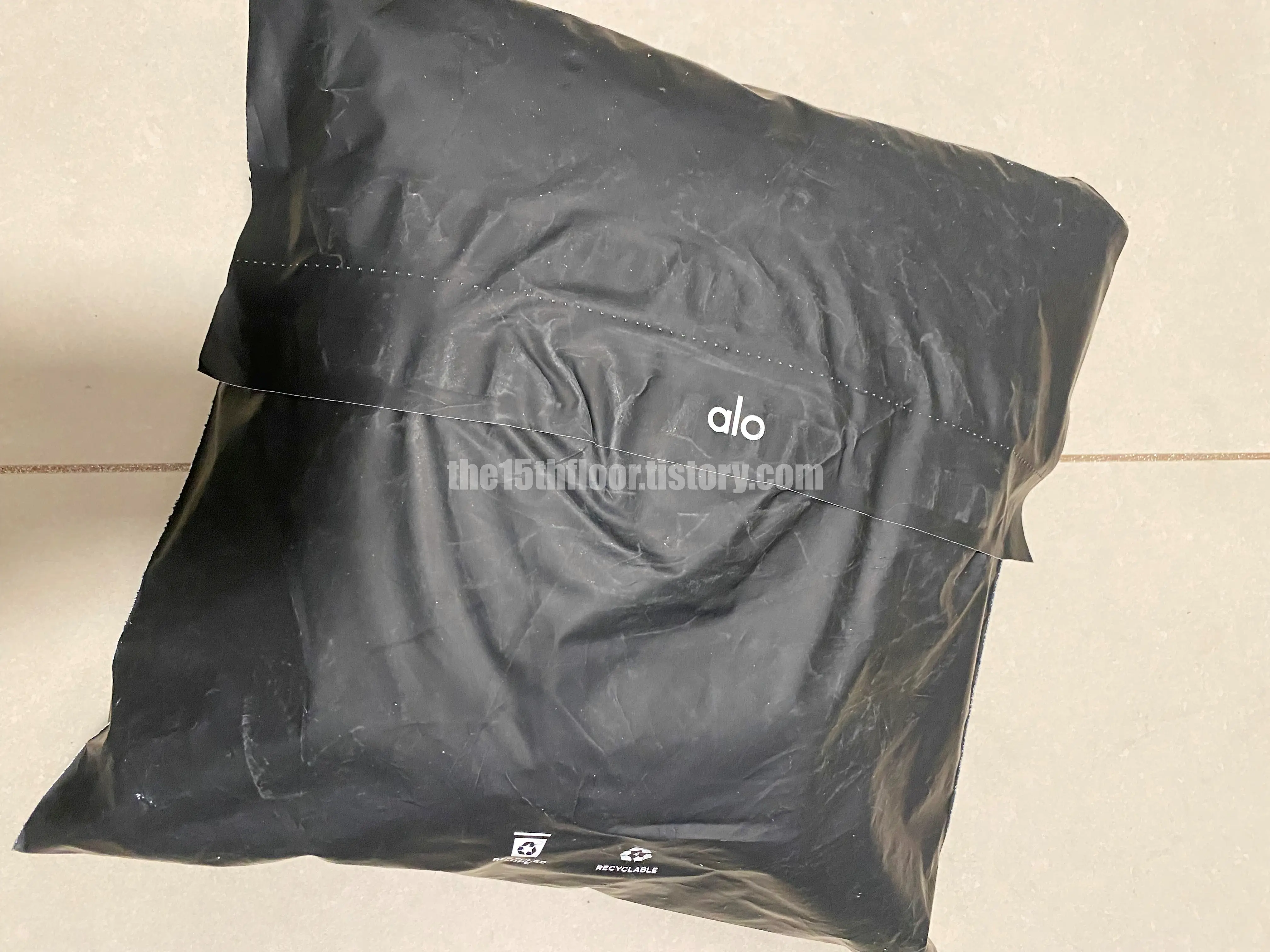 구매한 제품 (Chill Vintage Wash Hoodie/ 칠 빈티지 워시 후디)