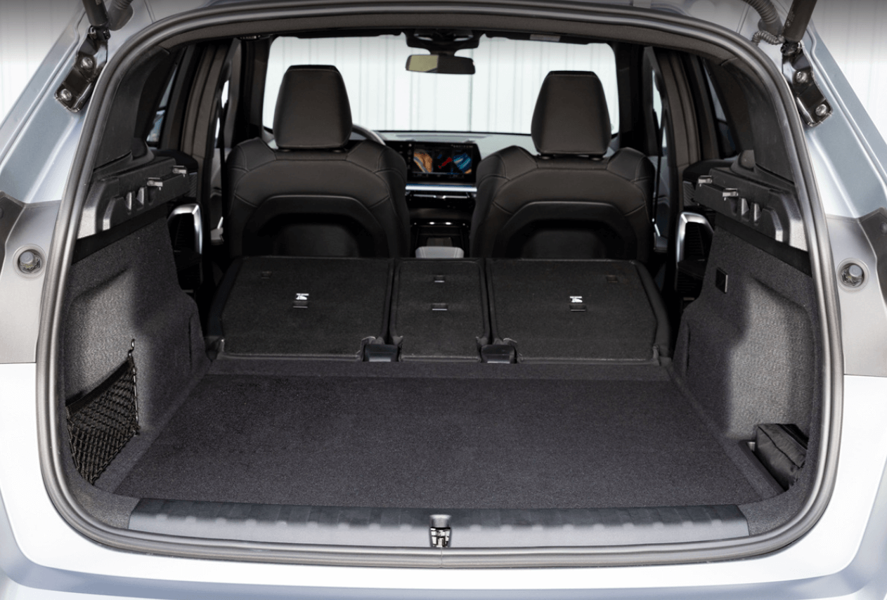 BMW iX1 인테리어 디자인