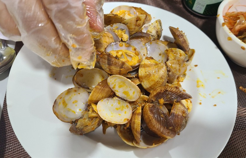 랑짜이-조개-볶음-요리-사진