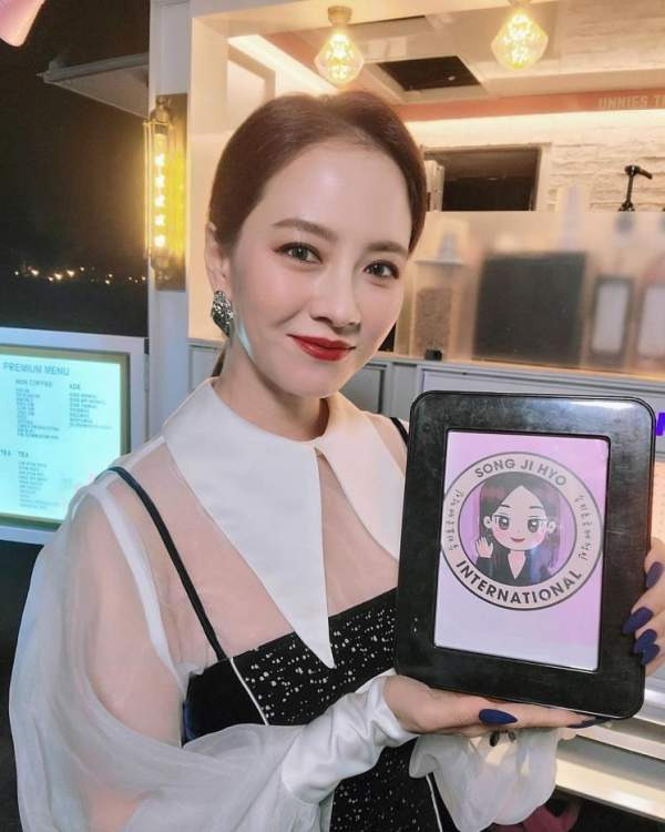 송지효 나이 프로필 총정리｜본명 천수연&middot;학력&middot;고향&middot;키&middot;결혼&middot;남편&middot;남자친구&middot;가족&middot;출연작&middot;100일의 거짓말
