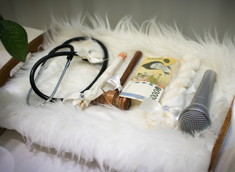 돌잡이 용품 준비물과 의미 정리! 우리 아이는 어떤 미래를 잡을까요?