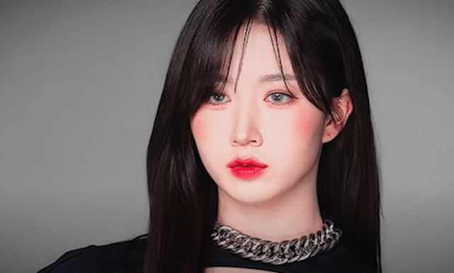 해원 무표정