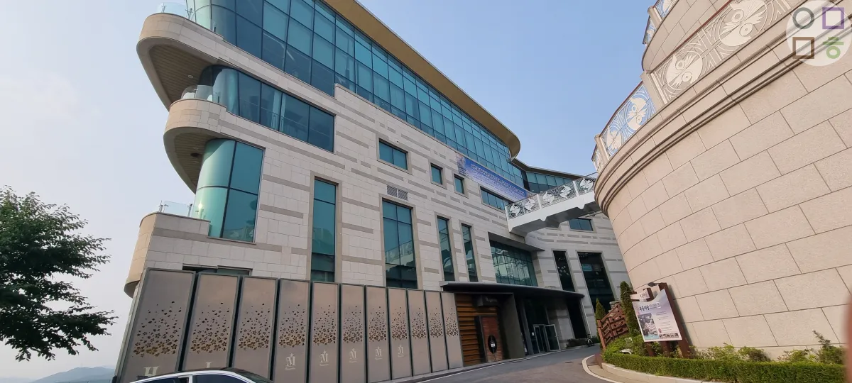 효정카페-건물-외관-멋드러짐-4층