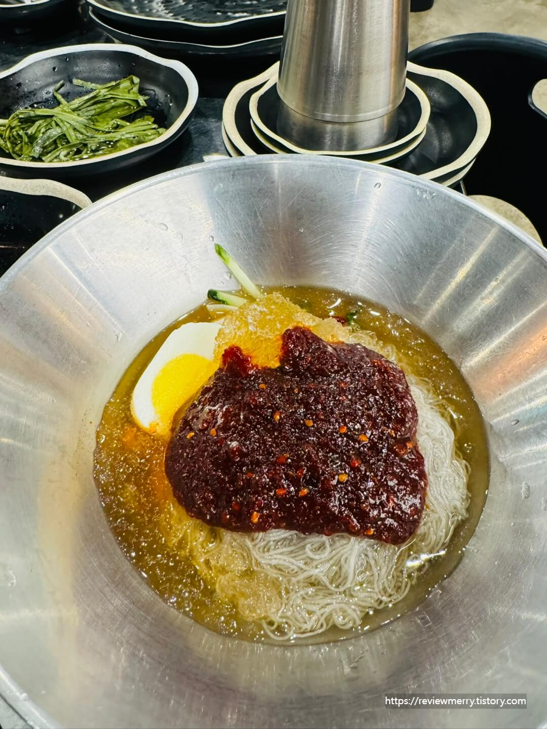 비빔냉면