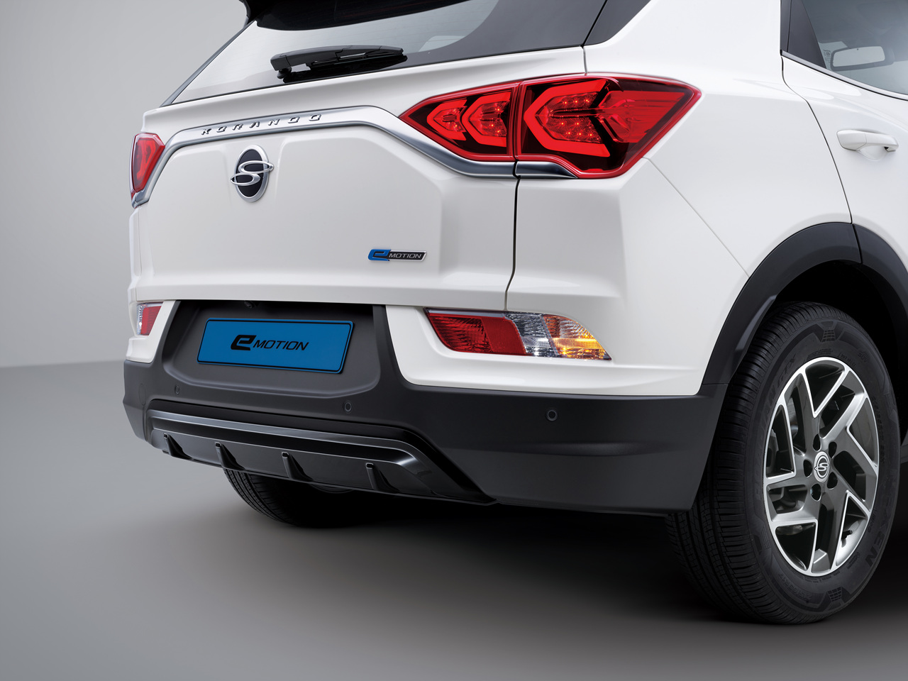 쌍용 코란도 이모션 차량 이미지