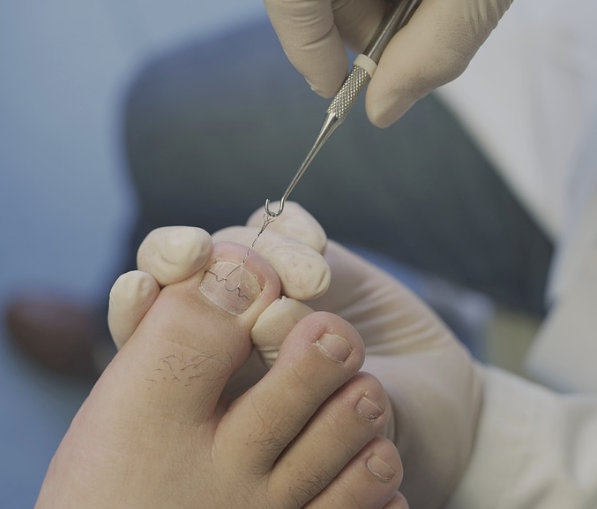 μμ§λ°κ°λ½ ν΅μ¦ μμΈ